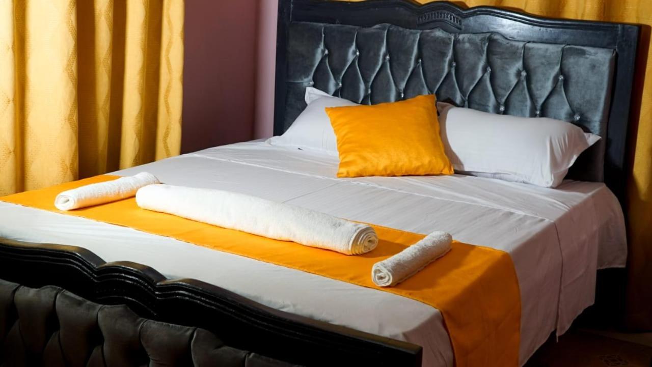 Cate Apartments 1,2 And 3 Master Ensuite Bedrooms Kisumu Exterior photo
